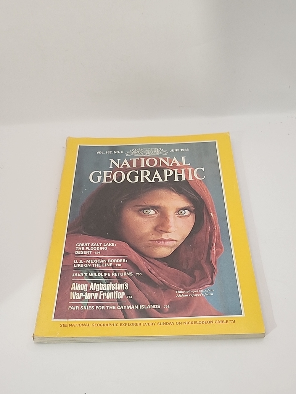 1985 National Geographic Vol 167 no 6 "Afghan Girl" Magazine